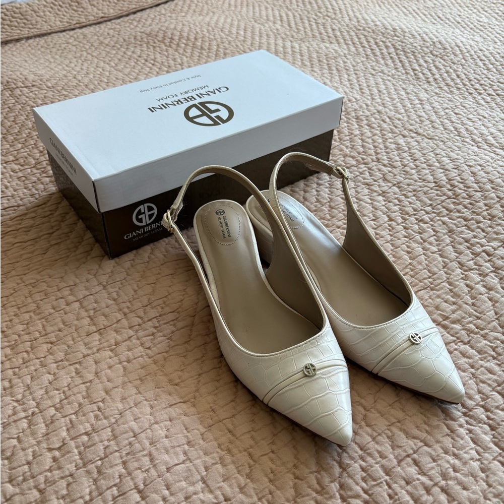 Giani Bernini Blaaise Memory Foam Block Heel Slingback Pumps